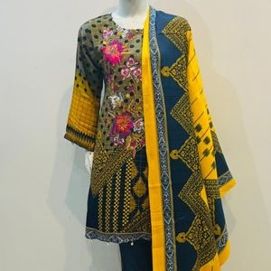 Pakistani shalwar kameez stitched with dupatta Zara meer linen medium